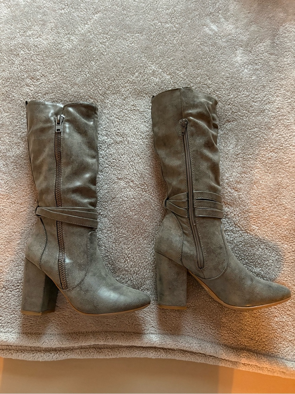 Block Heel Boots in Gray